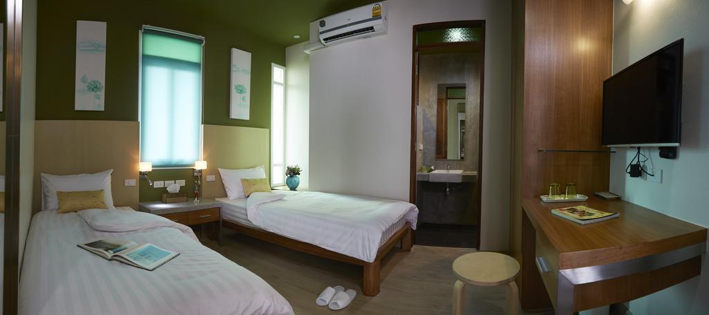 Uncle Loy'S Boutique House Hotel Bangkok Exterior photo