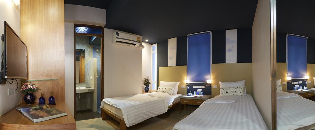 Uncle Loy'S Boutique House Hotel Bangkok Exterior photo